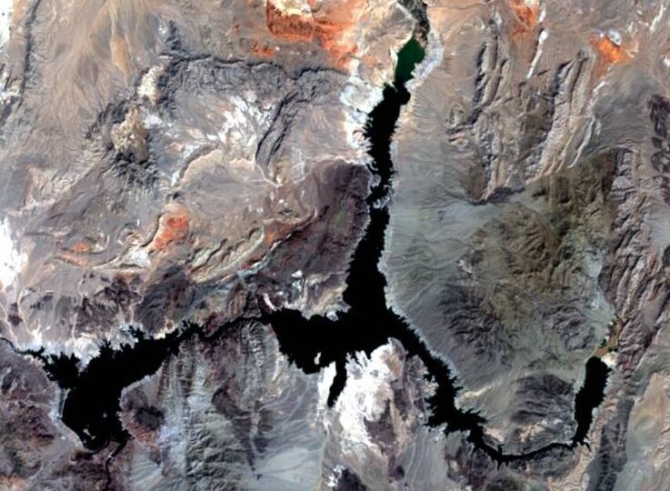 satellite image of Lake Mead, USA