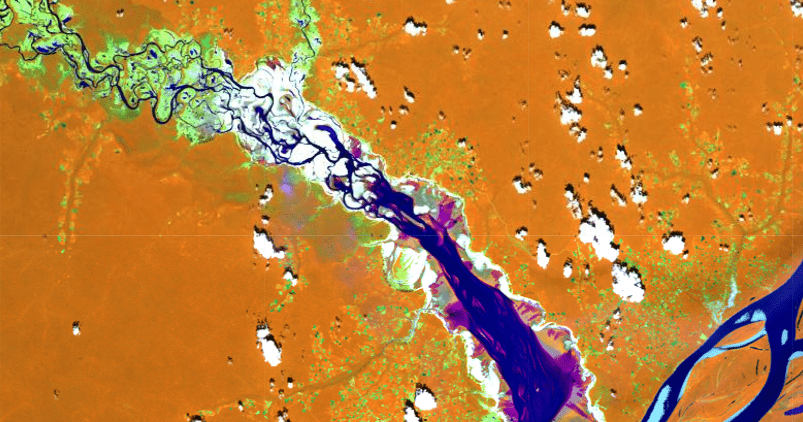 an impact of severe heat wave on Lake Tefé, Brazil by Oct 5, 2023 on Sentinel-2 image