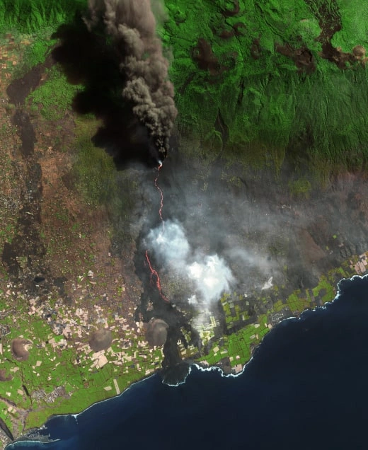 Photos satellites haute définition en temps réel pour la surveillance des catastrophes et de l'environnement