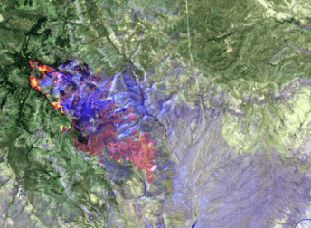Satellite view of the Billy Fire in Arizona with smoke and burn scars, Aug 11, 2025.